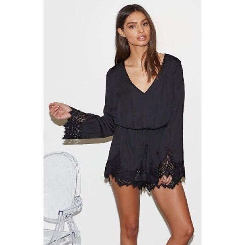 Kendall Kylie black lace romper stomper long flutter sleeve woman’s small